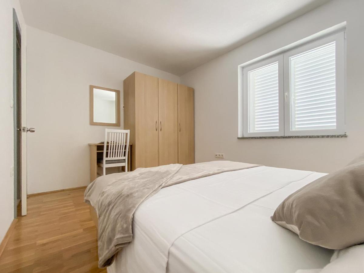 Apartments Paladin Makarska Ngoại thất bức ảnh