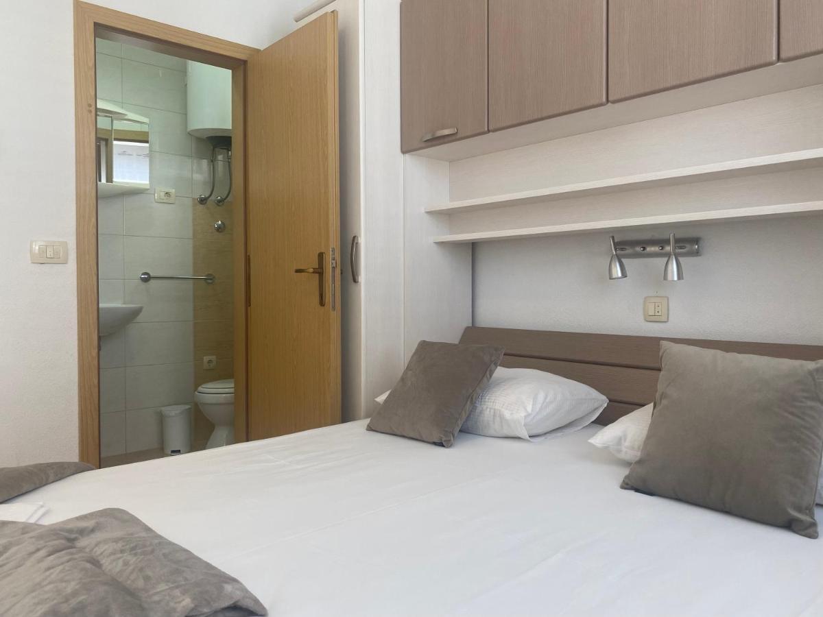 Apartments Paladin Makarska Ngoại thất bức ảnh