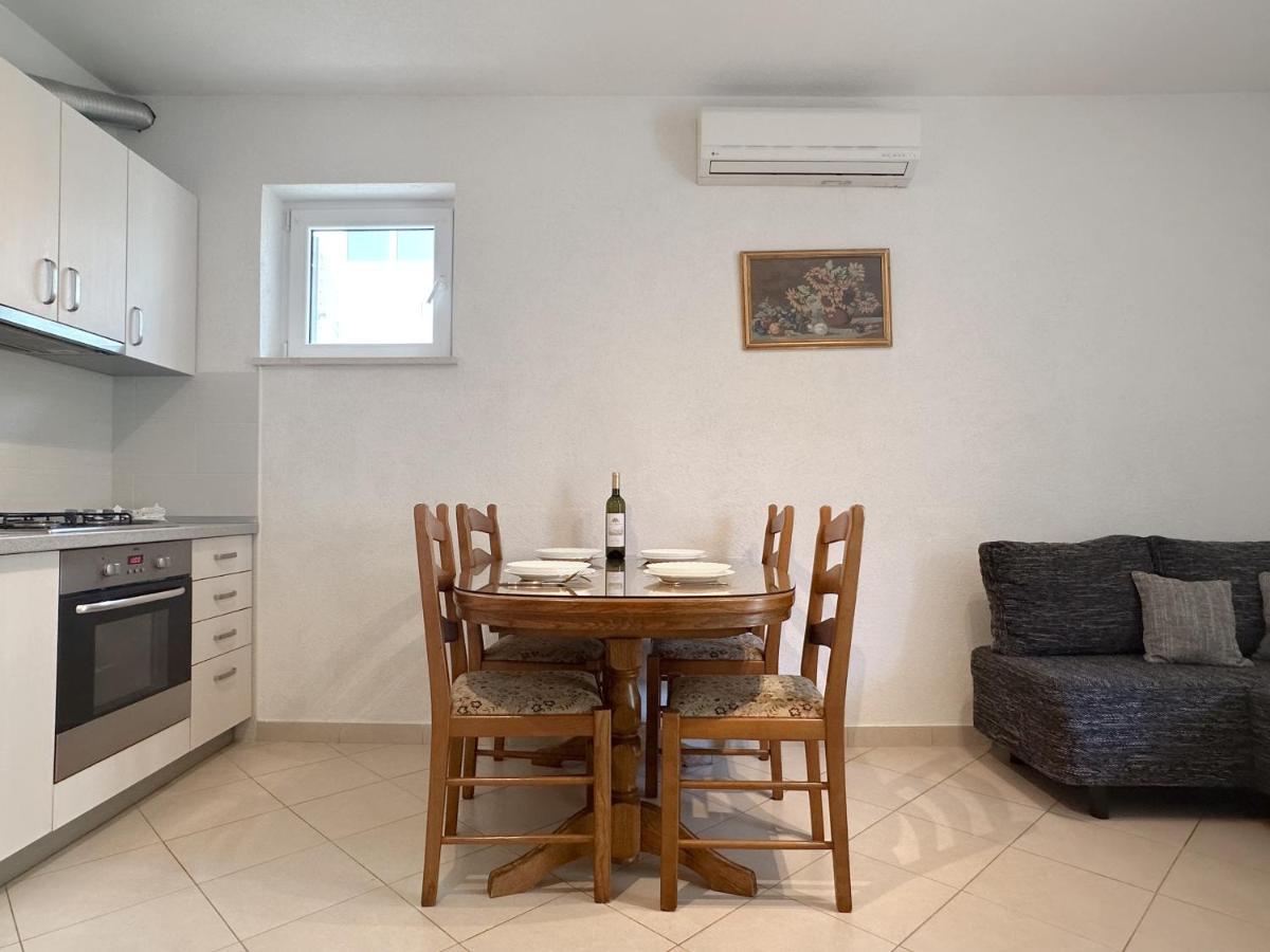 Apartments Paladin Makarska Ngoại thất bức ảnh