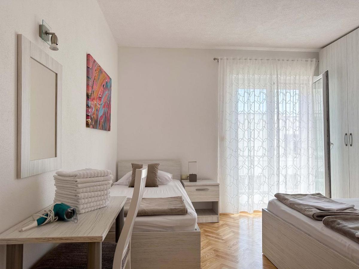 Apartments Paladin Makarska Ngoại thất bức ảnh