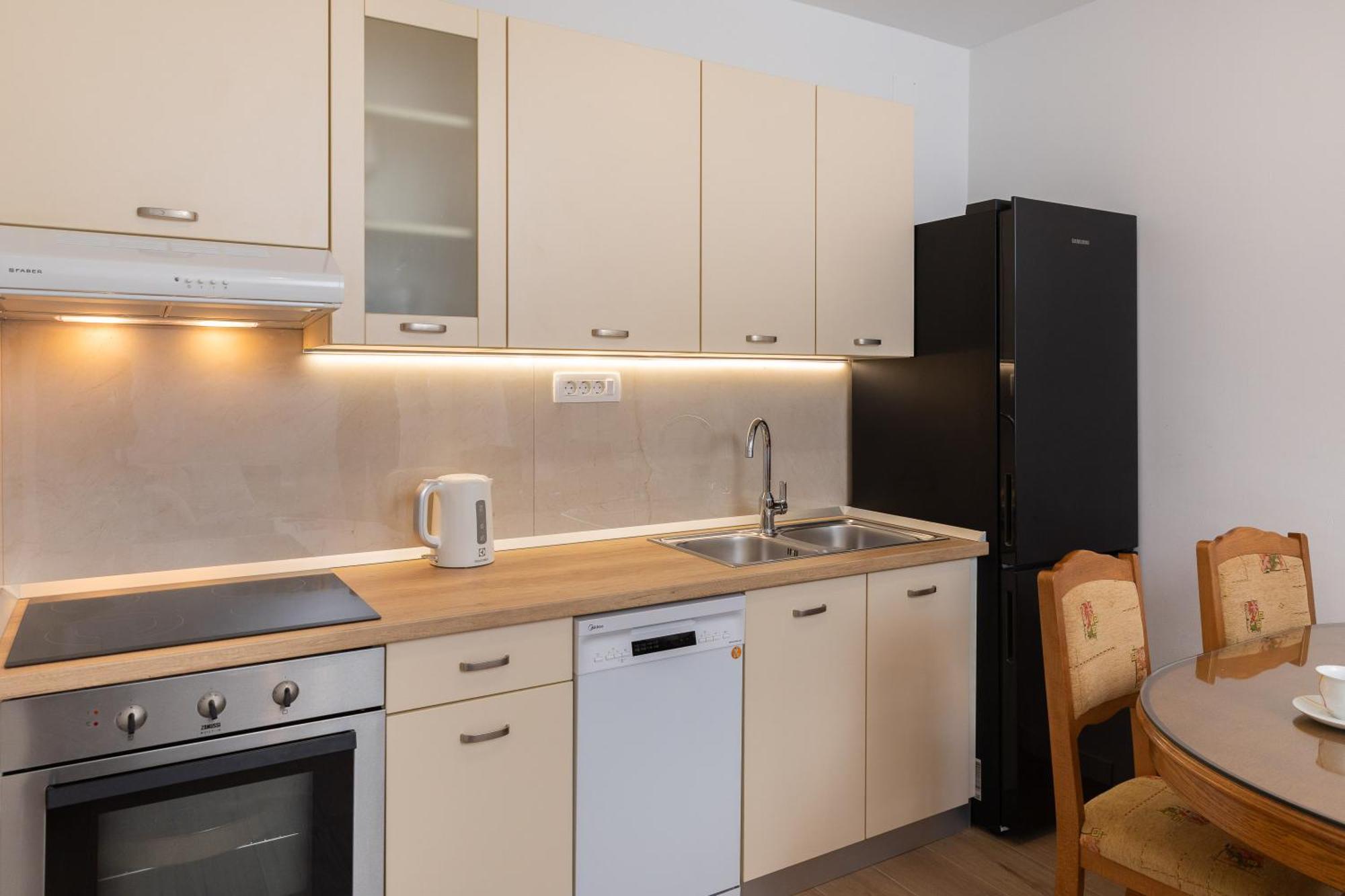 Apartments Paladin Makarska Ngoại thất bức ảnh