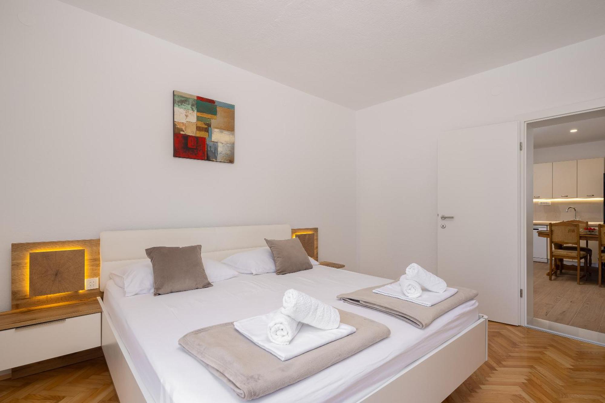 Apartments Paladin Makarska Ngoại thất bức ảnh