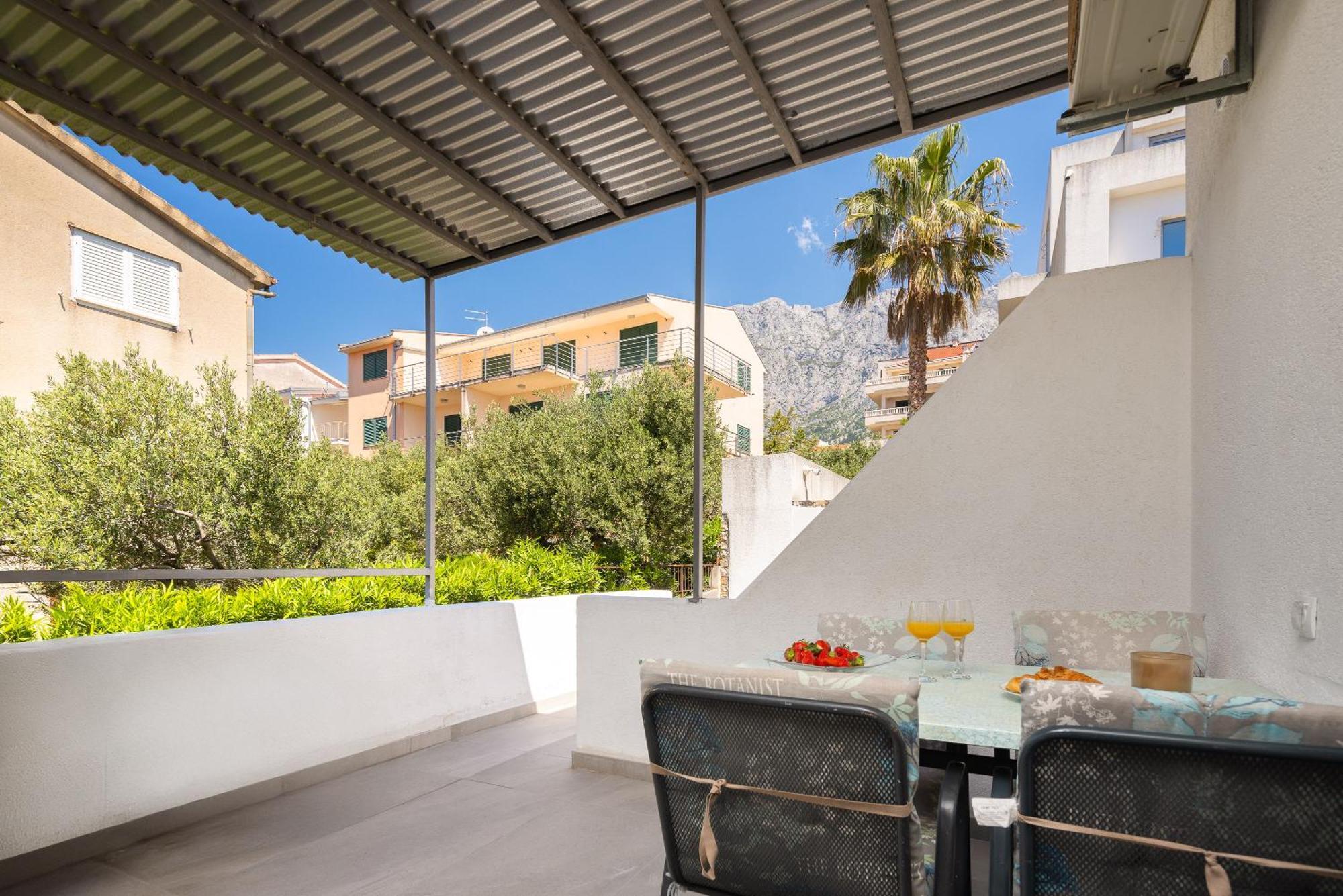 Apartments Paladin Makarska Ngoại thất bức ảnh